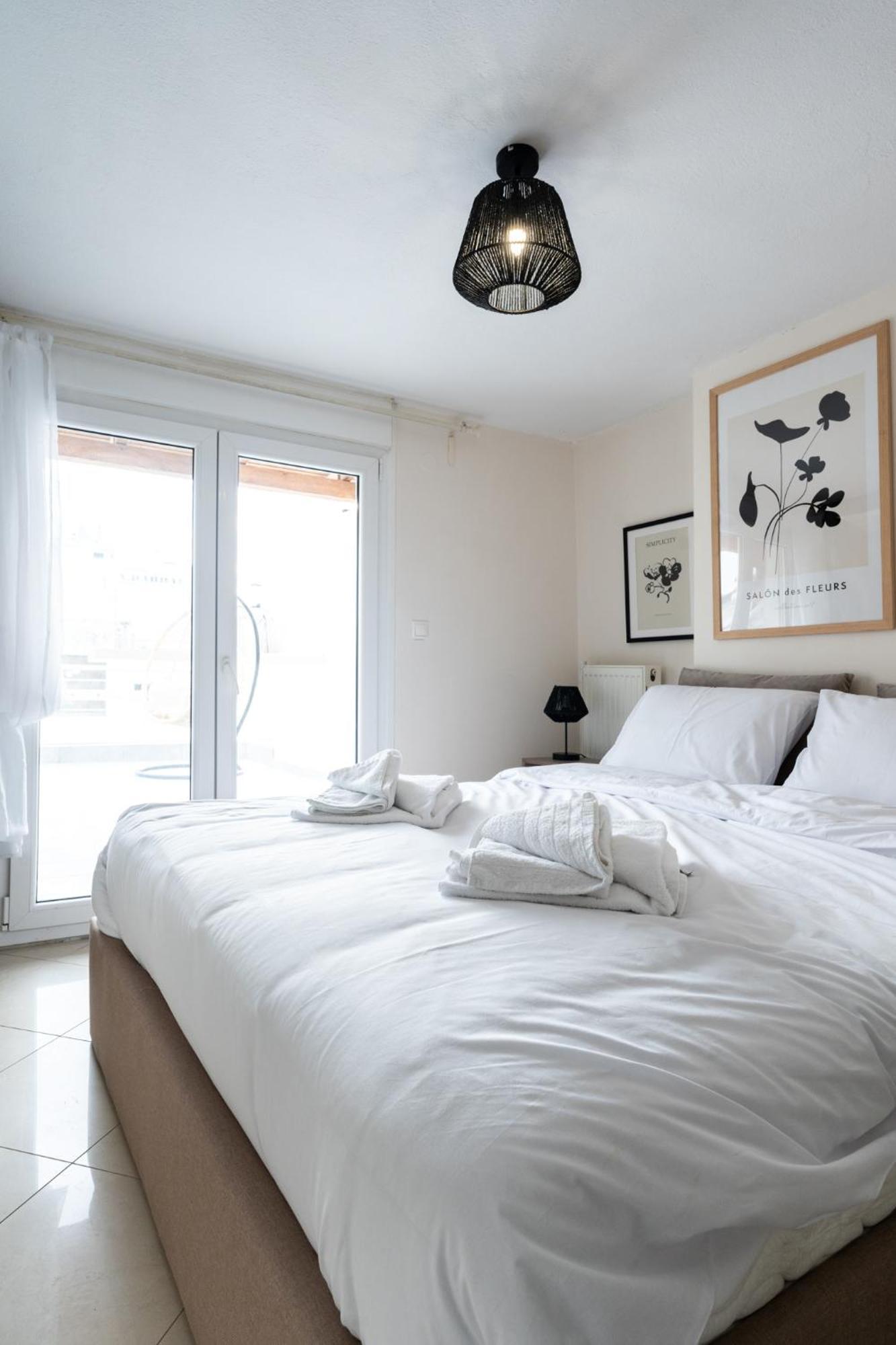 Pomegranate Luxury Penthouse Maisonette With Beautiful Terrace & Free Parking By Binobi ! Selanik Dış mekan fotoğraf